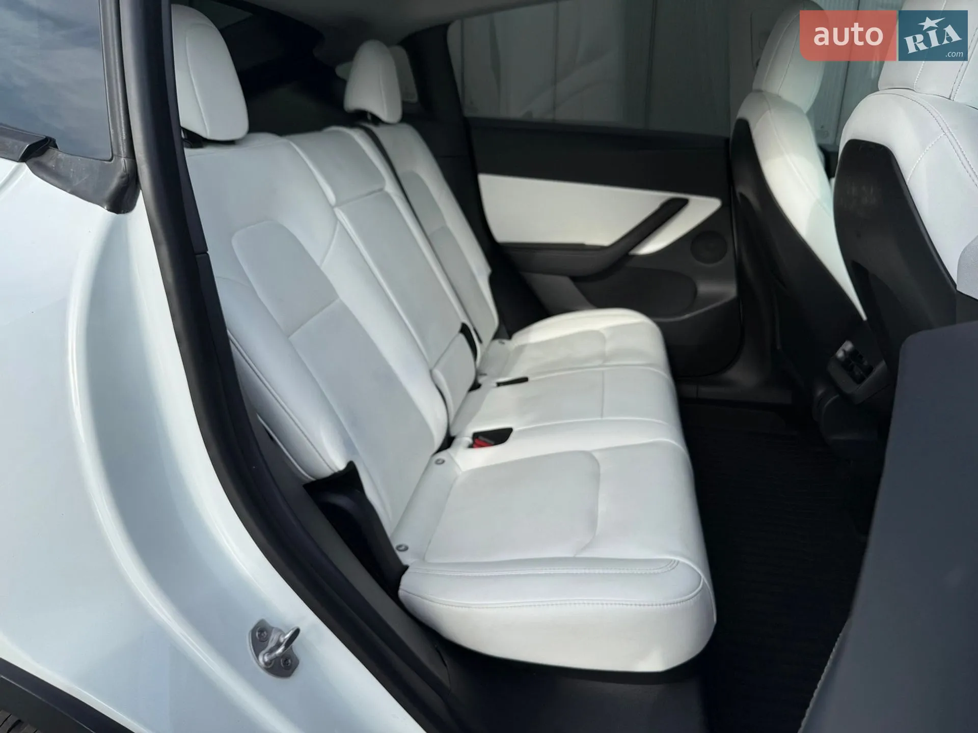 2021 Tesla Model Y - мініатюра 38