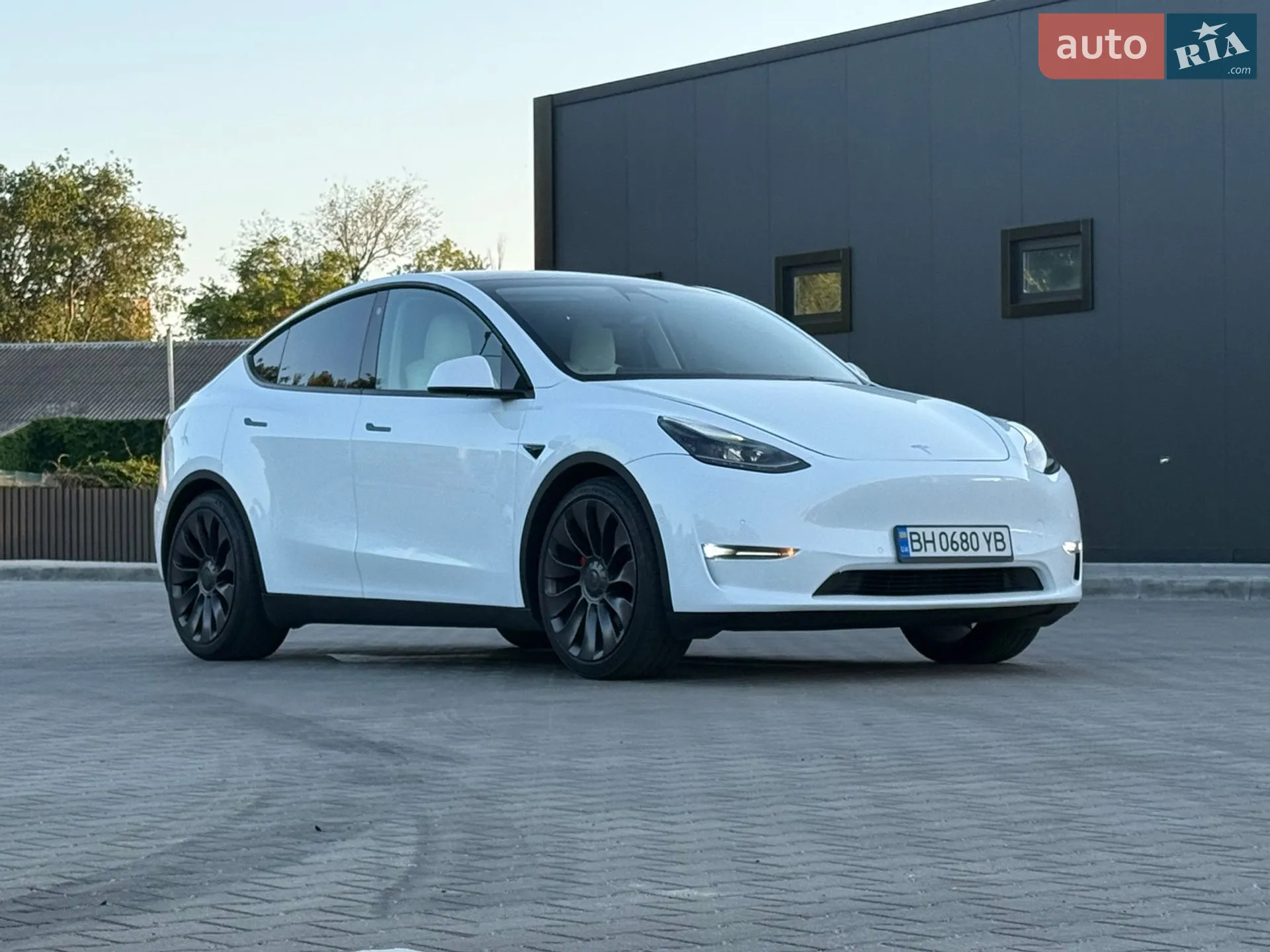 2021 Tesla Model Y - мініатюра 4