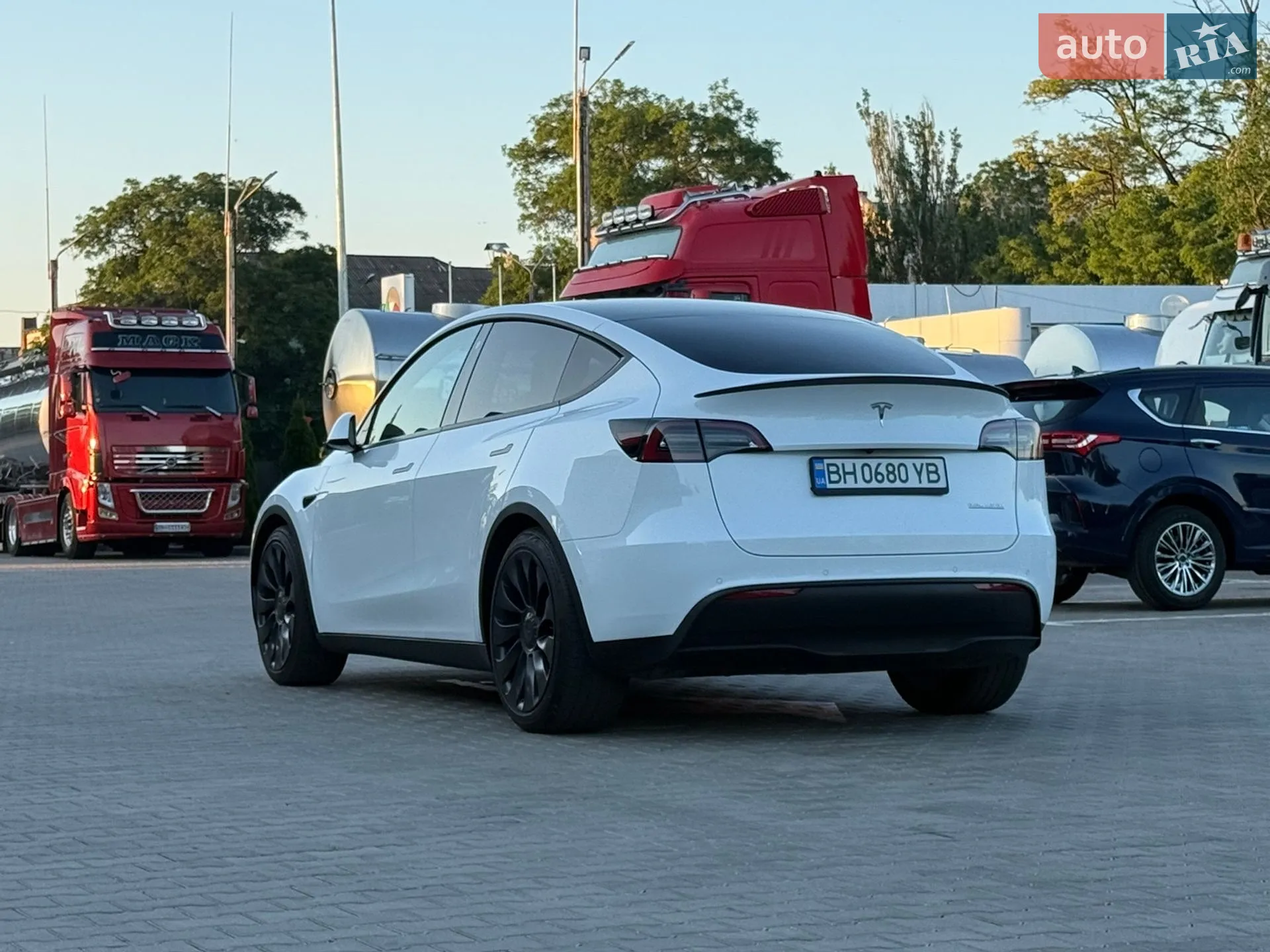 2021 Tesla Model Y - мініатюра 9