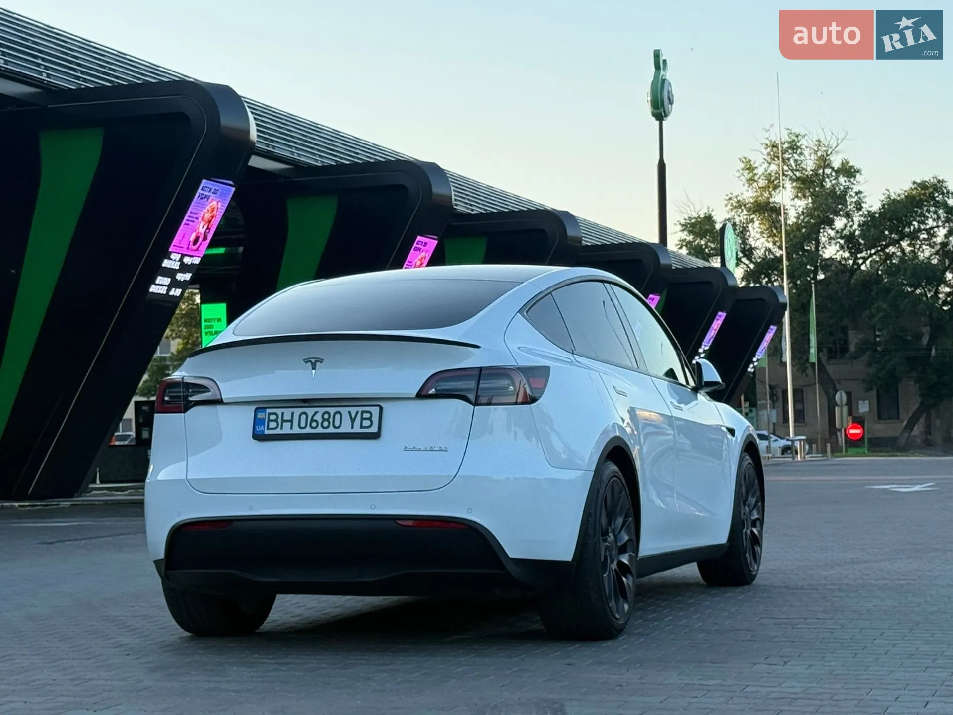 2021 Tesla Model Y - мініатюра 14