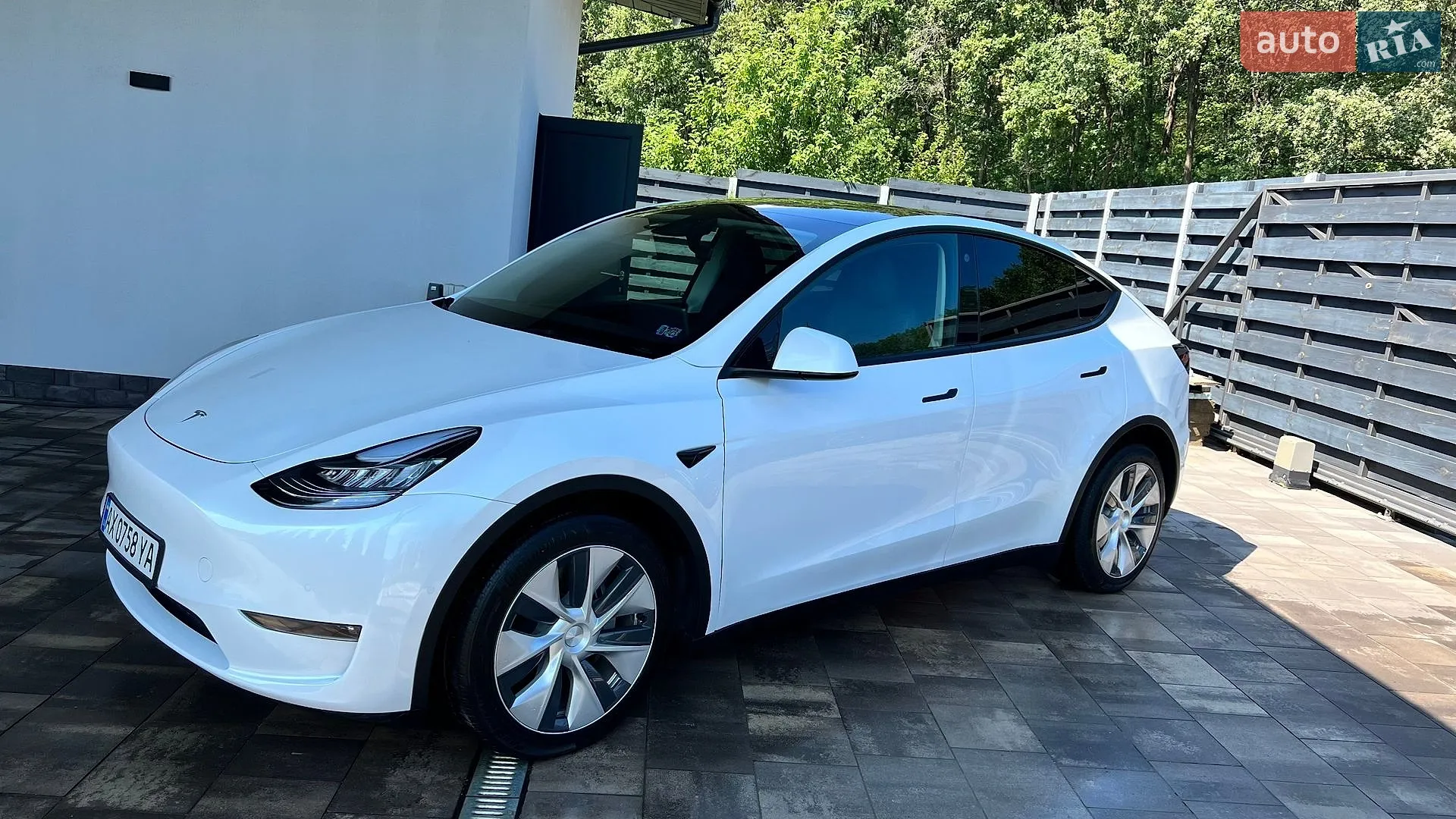 2022 Tesla Model Y - мініатюра 4
