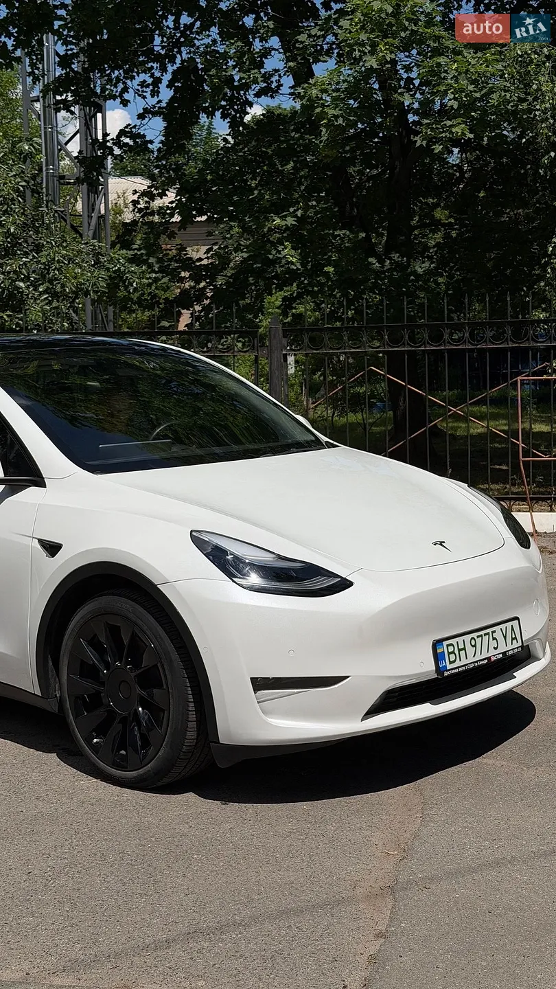 2022 Tesla Model Y - мініатюра 3