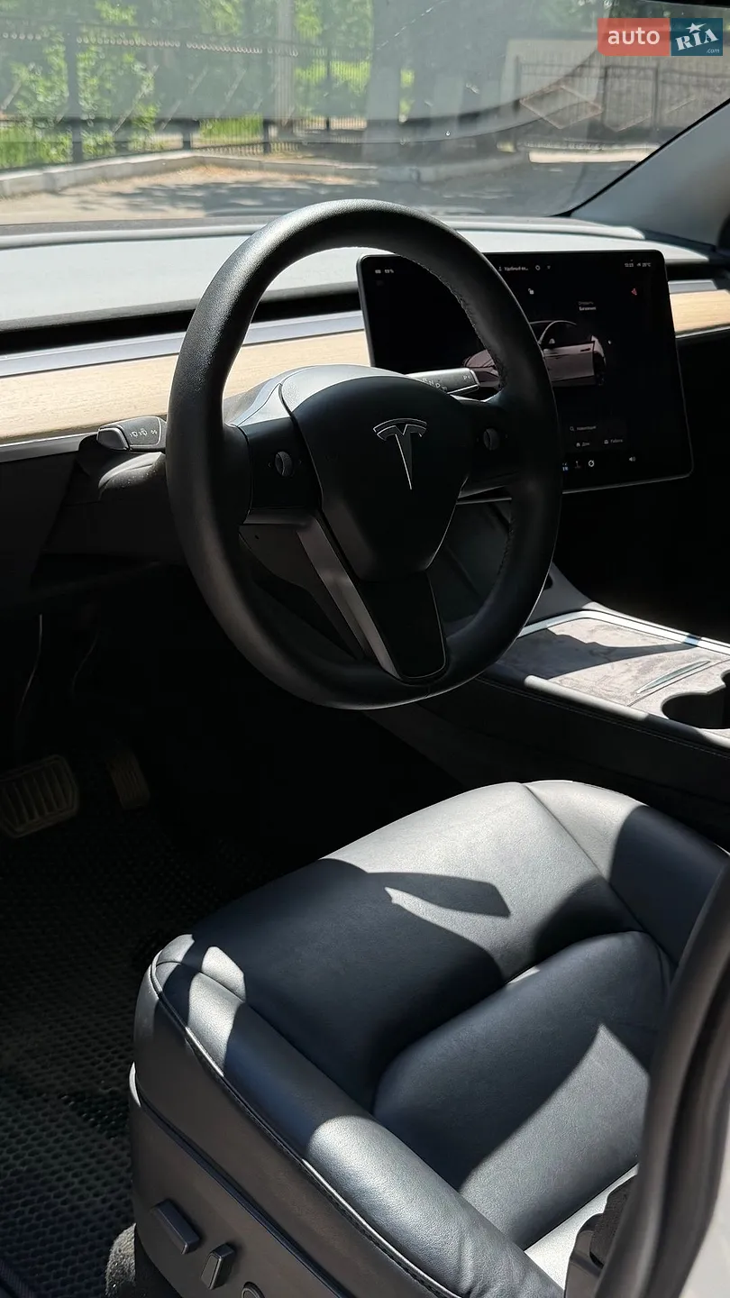 2022 Tesla Model Y - мініатюра 12