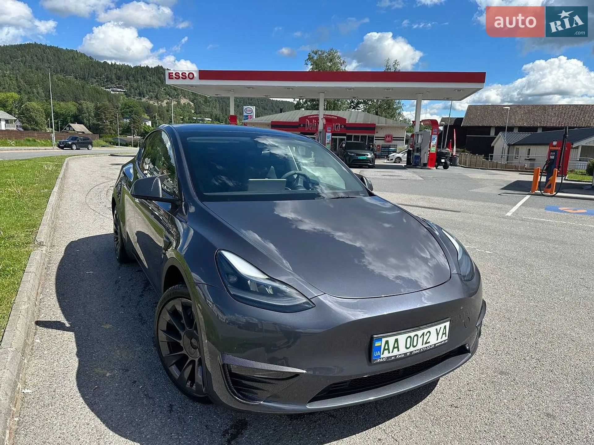 2023 Tesla Model Y - мініатюра 2