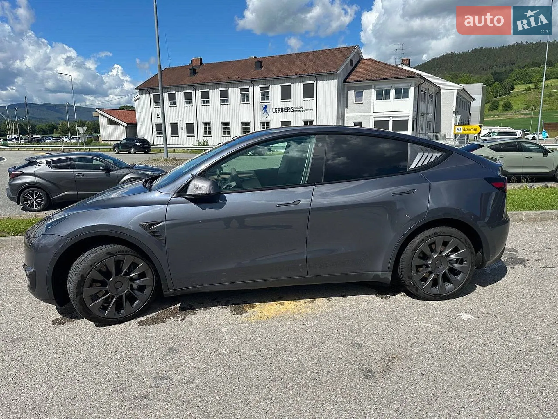 2023 Tesla Model Y - мініатюра 4