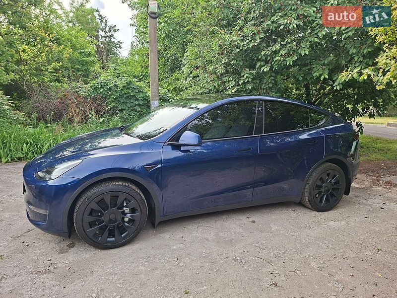 Tesla Model Y 2022