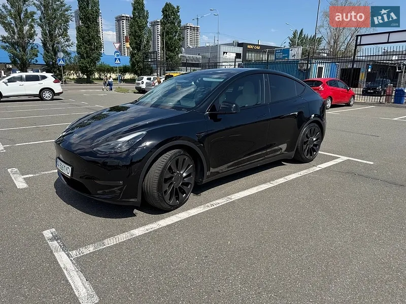 Tesla Model Y
