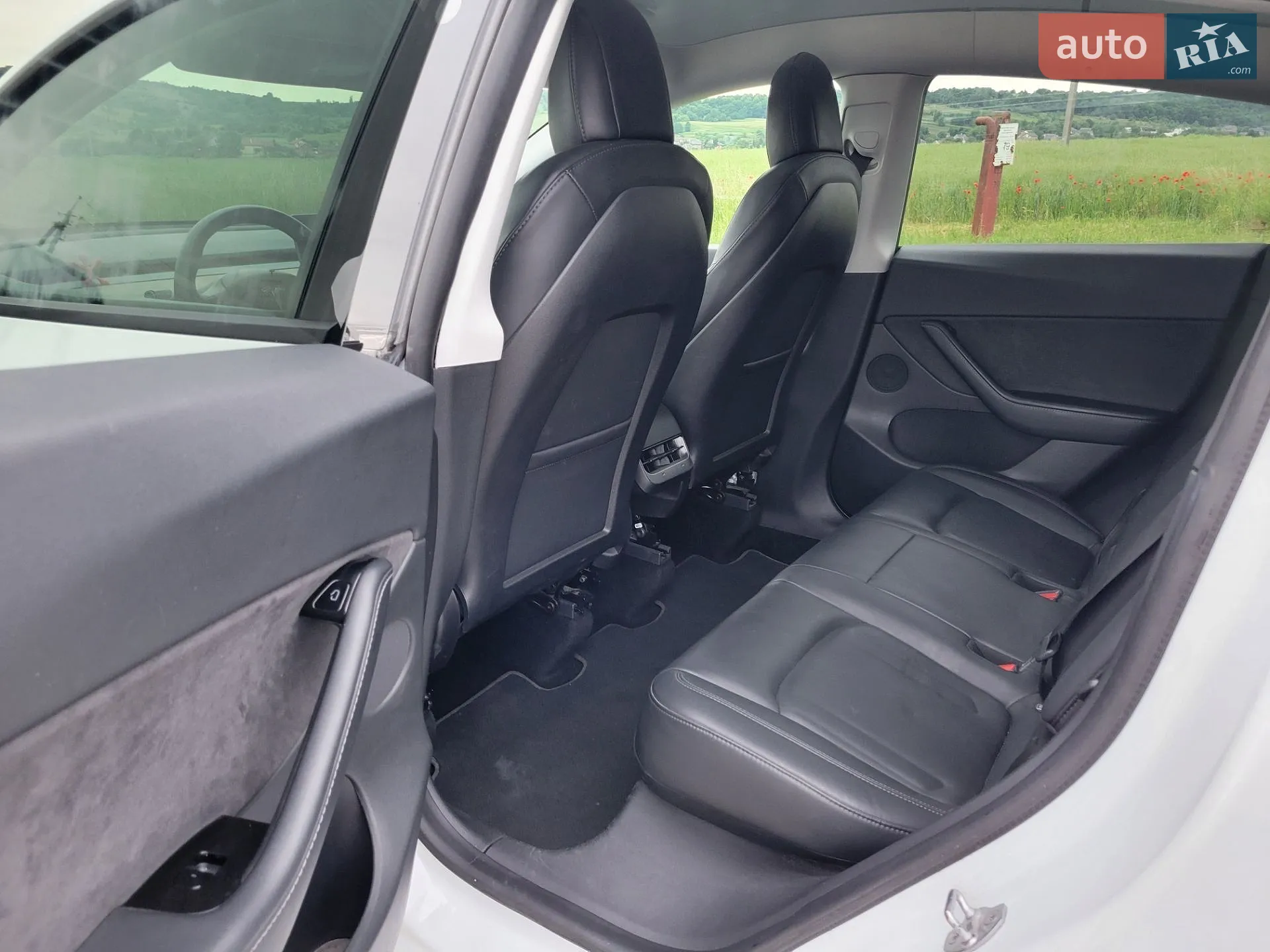 2020 Tesla Model Y - мініатюра 15