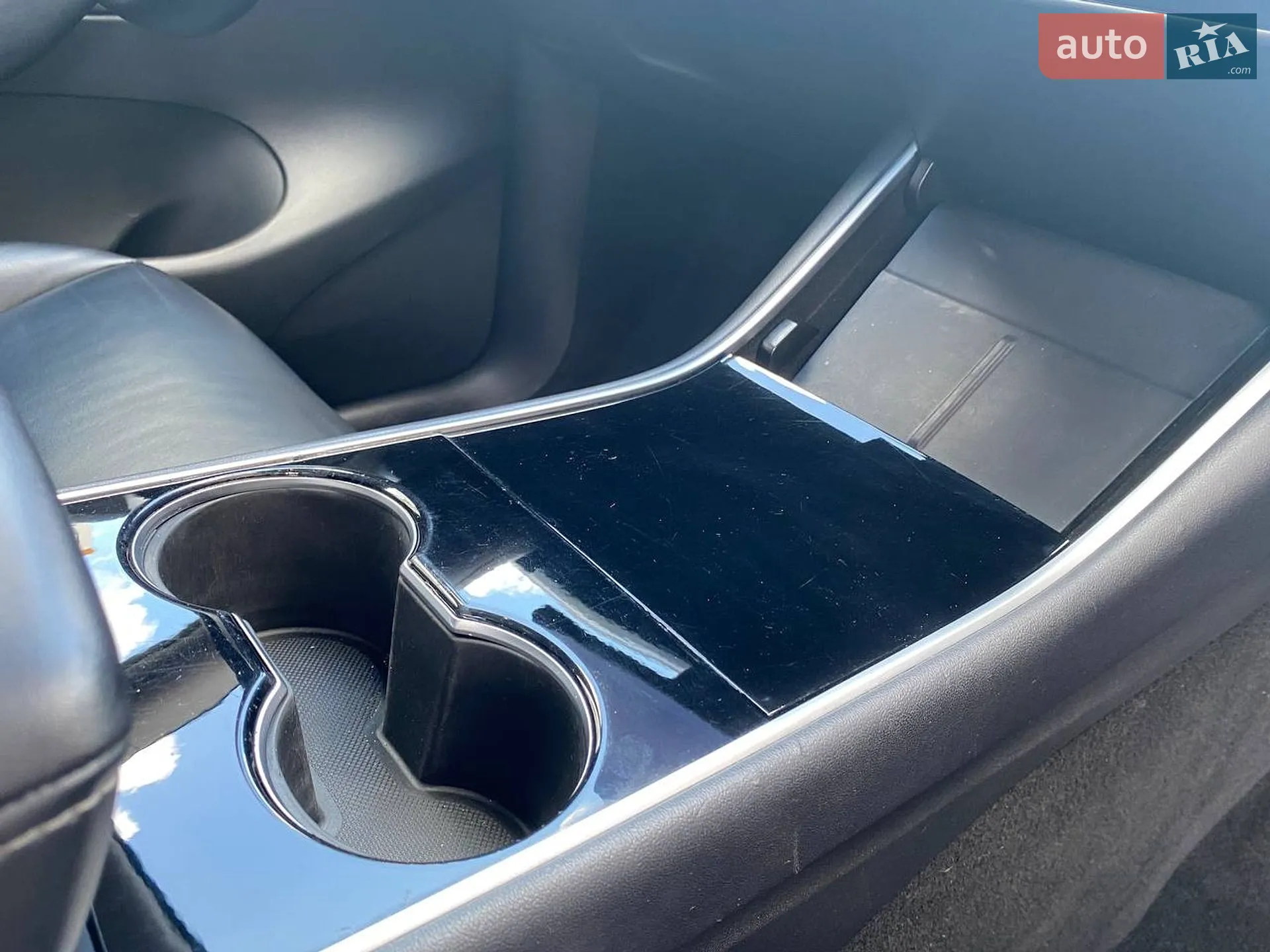 2020 Tesla Model Y - мініатюра 19