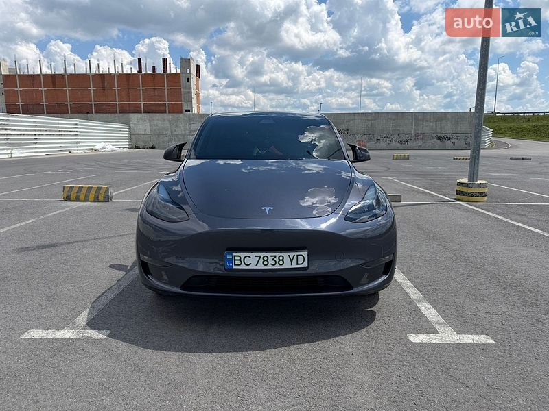 Внедорожник / Кроссовер Tesla Model Y 2021 в Львове