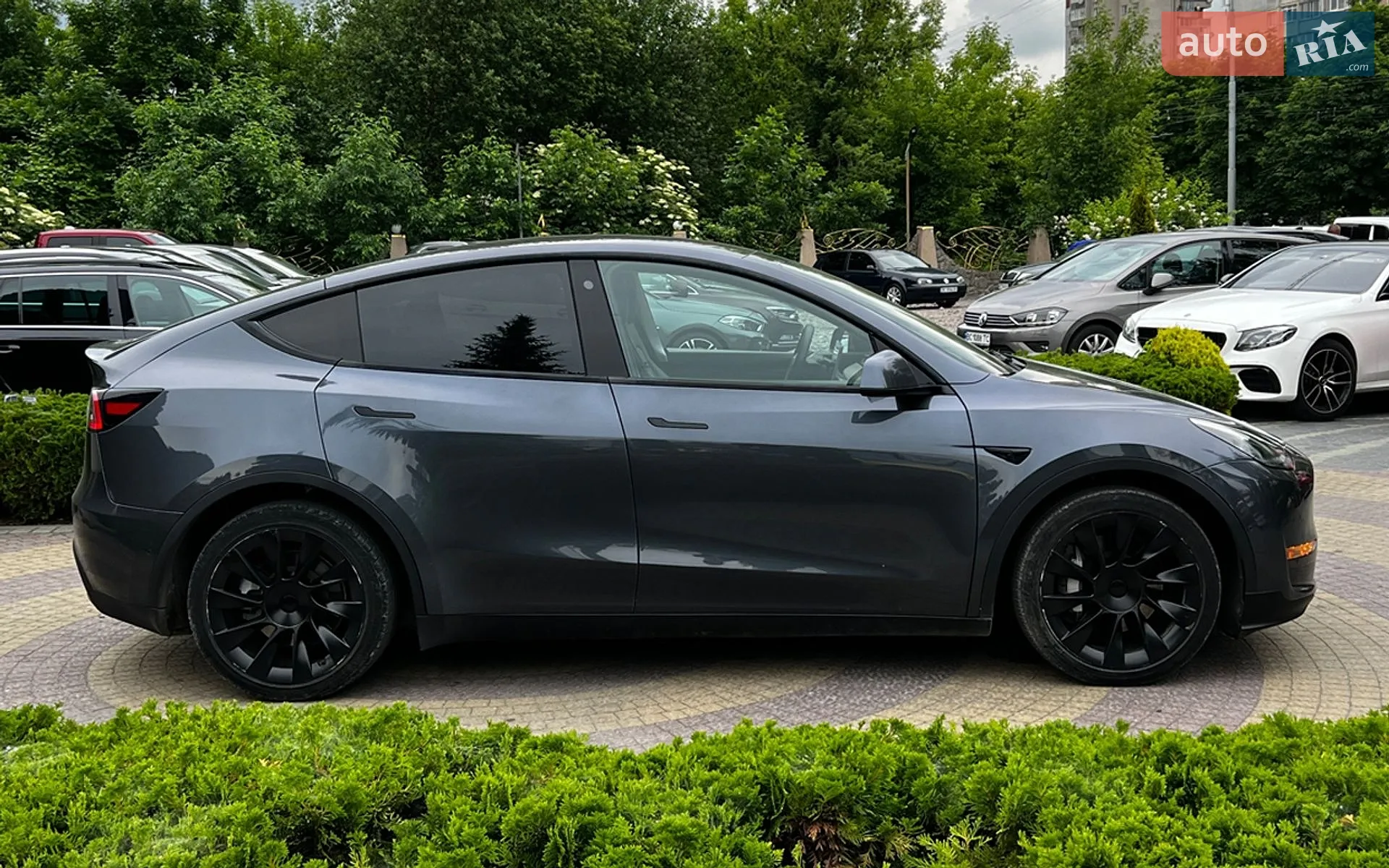 2021 Tesla Model Y - мініатюра 8