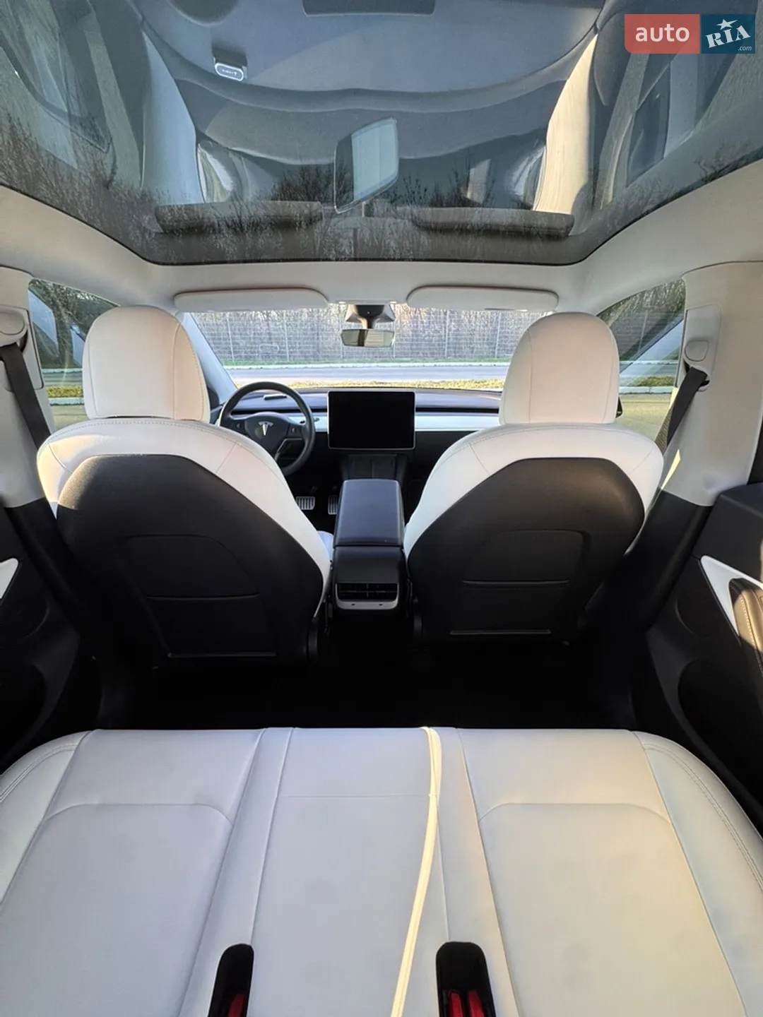 2022 Tesla Model Y - мініатюра 10