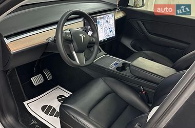 Внедорожник / Кроссовер Tesla Model Y 2021 в Львове