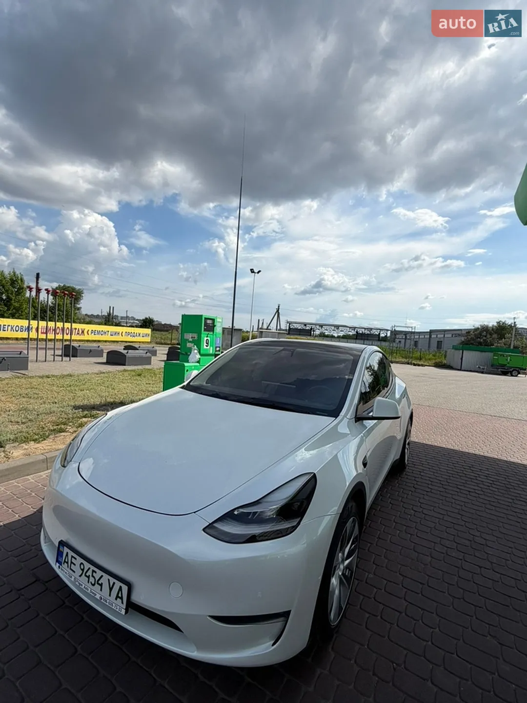 2021 Tesla Model Y - мініатюра 4