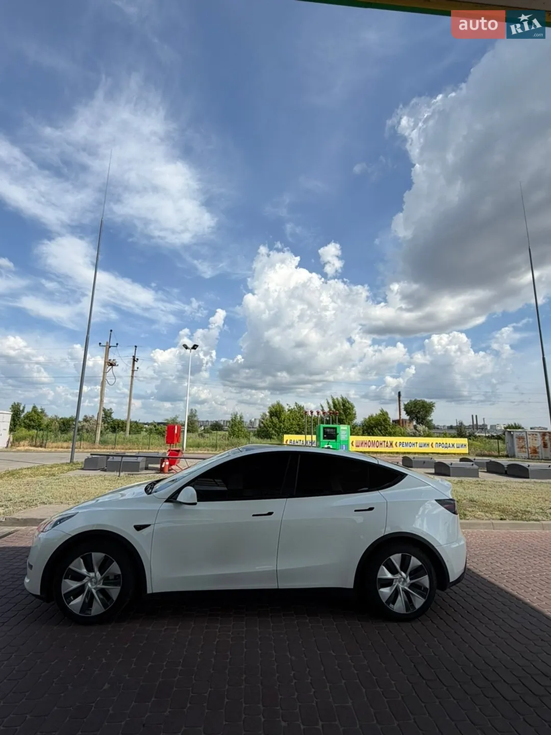2021 Tesla Model Y - мініатюра 17