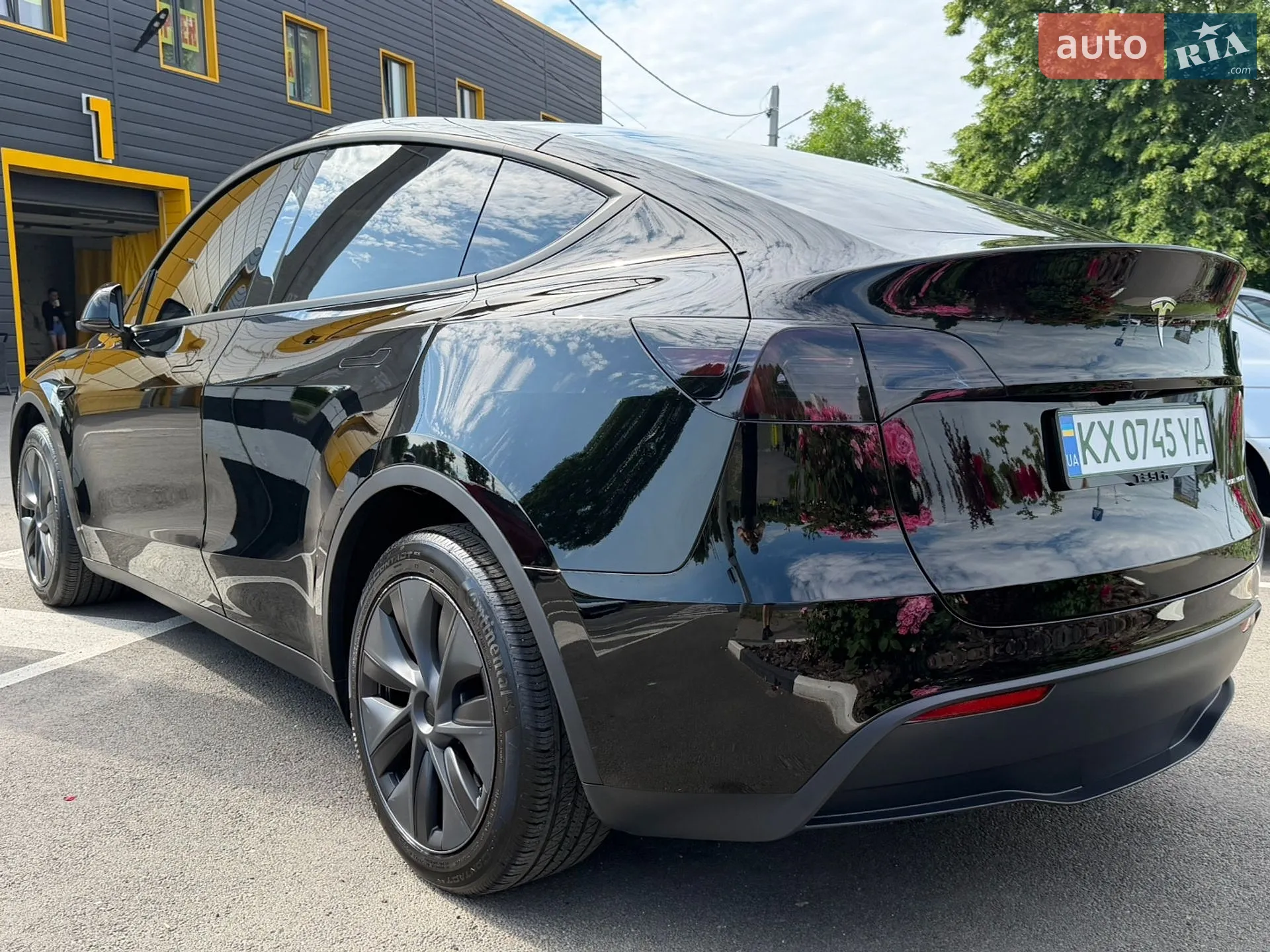 2024 Tesla Model Y - мініатюра 21