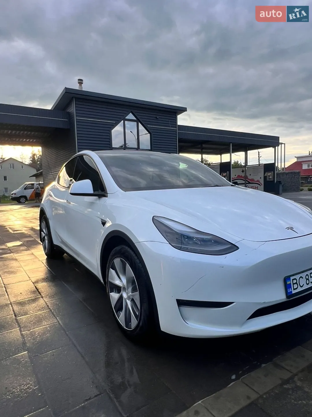 2023 Tesla Model Y - мініатюра 2