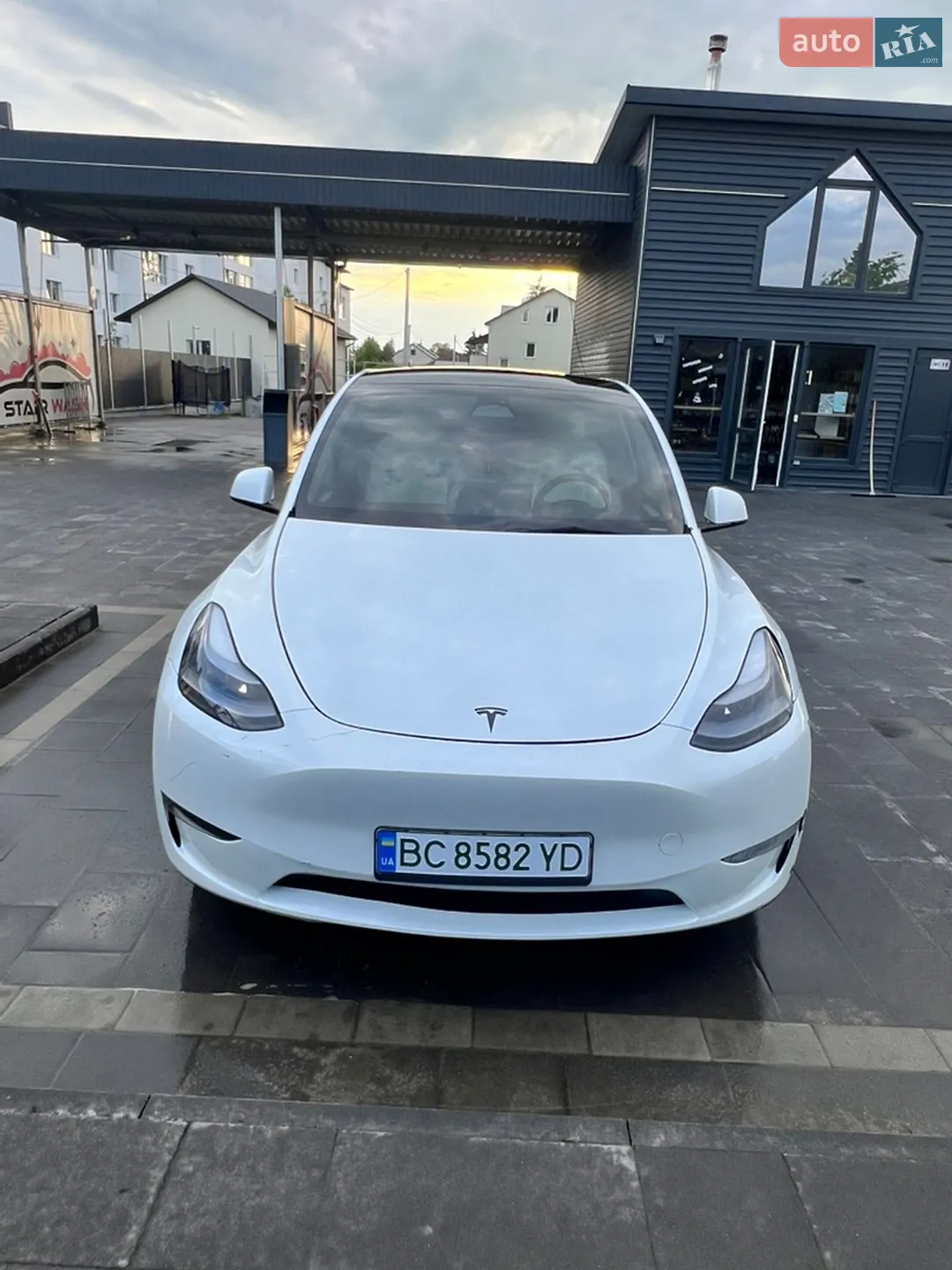 2023 Tesla Model Y - мініатюра 3