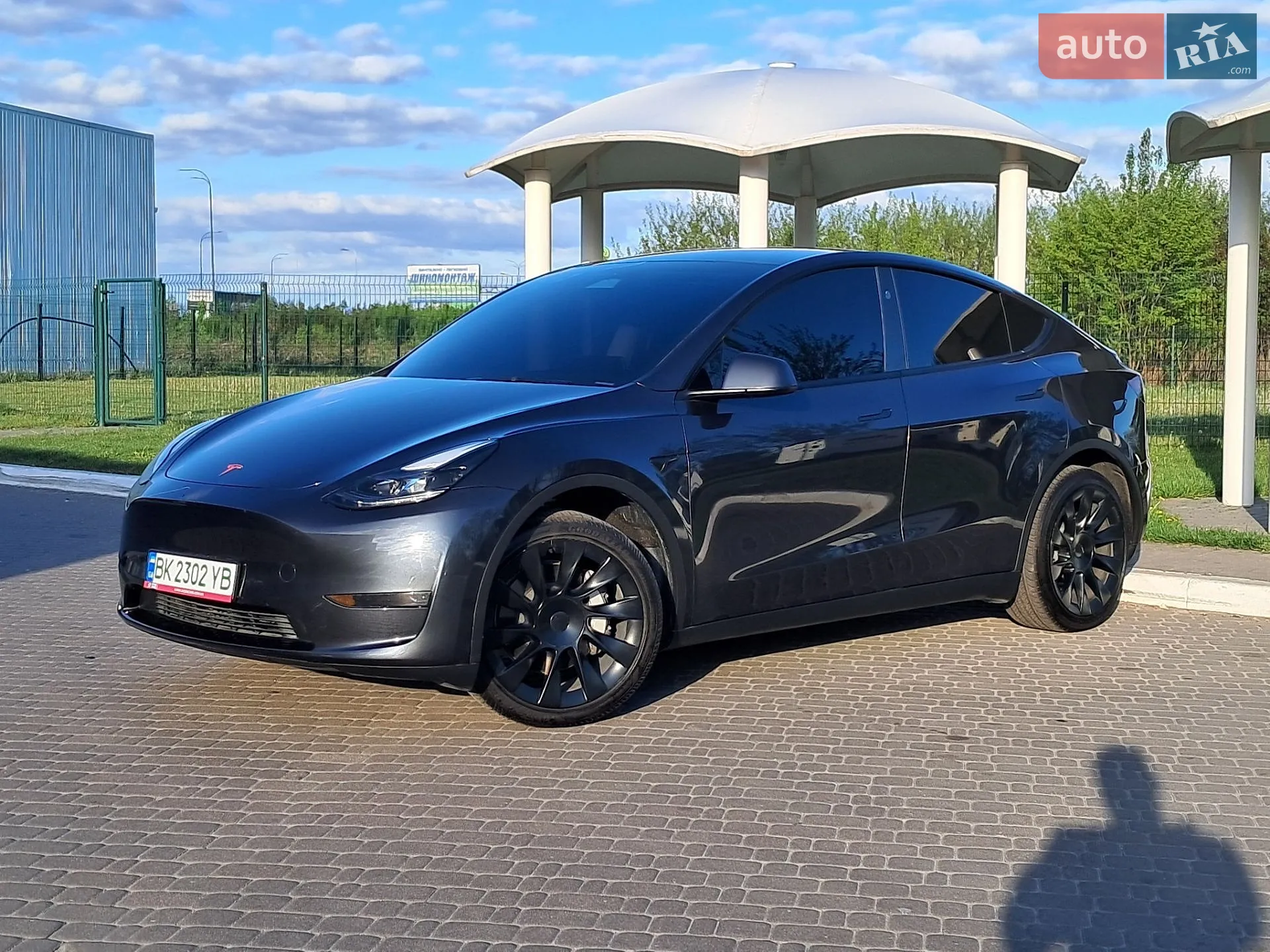2024 Tesla Model Y - мініатюра 3