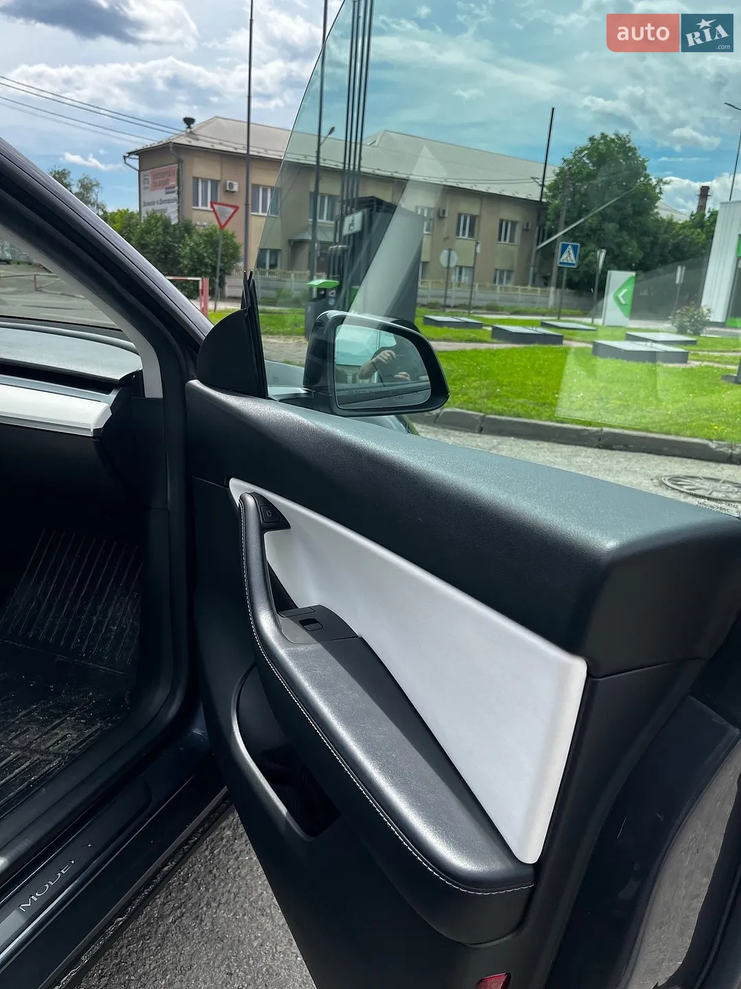2021 Tesla Model Y - мініатюра 12