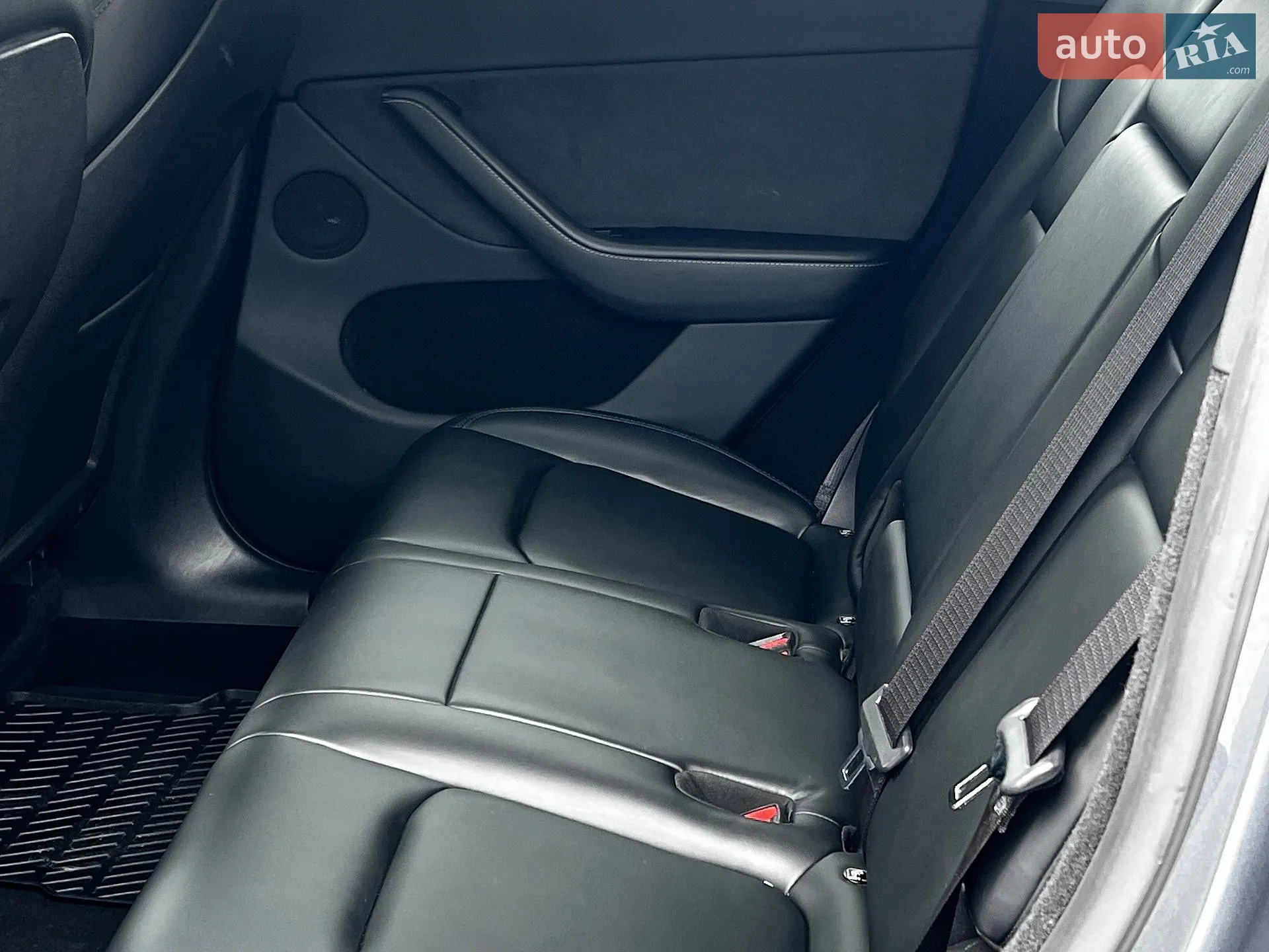 2023 Tesla Model Y - мініатюра 23