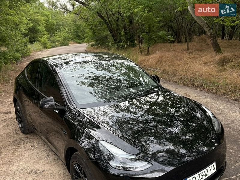 Tesla Model Y 2024 Tesla Model Y 2024