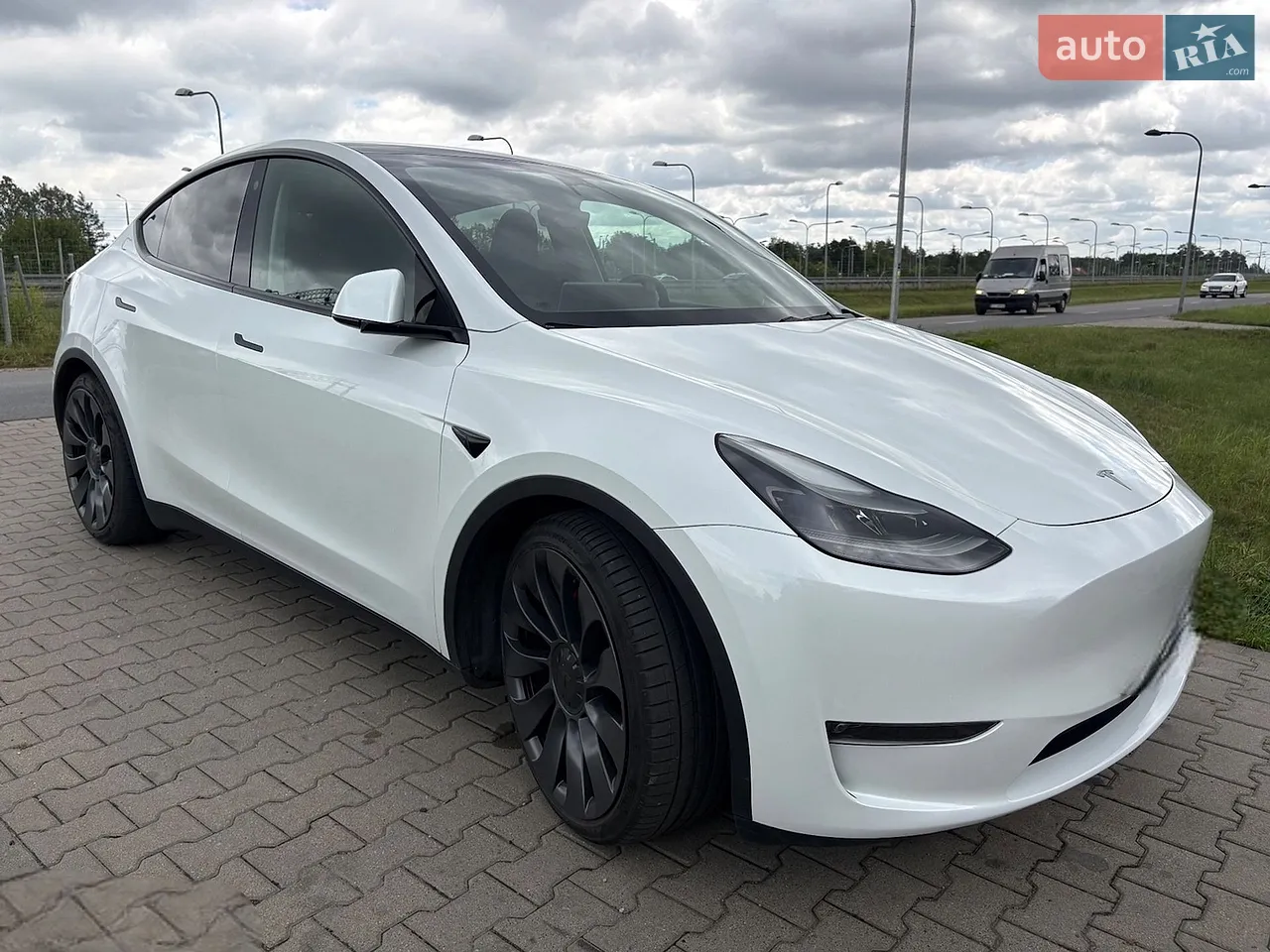 2023 Tesla Model Y - мініатюра 16