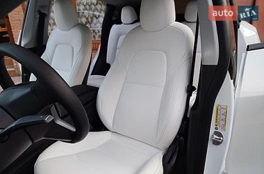 Внедорожник / Кроссовер Tesla Model Y 2022 в Луцке
