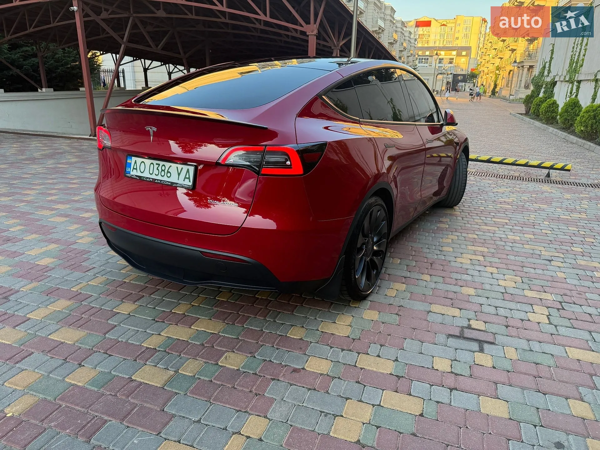 2022 Tesla Model Y - мініатюра 5