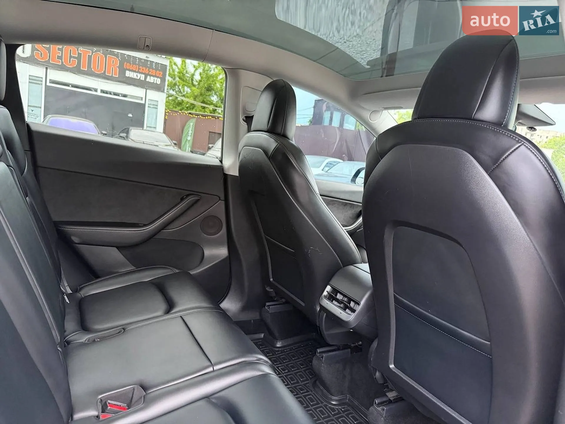 2022 Tesla Model Y - мініатюра 31