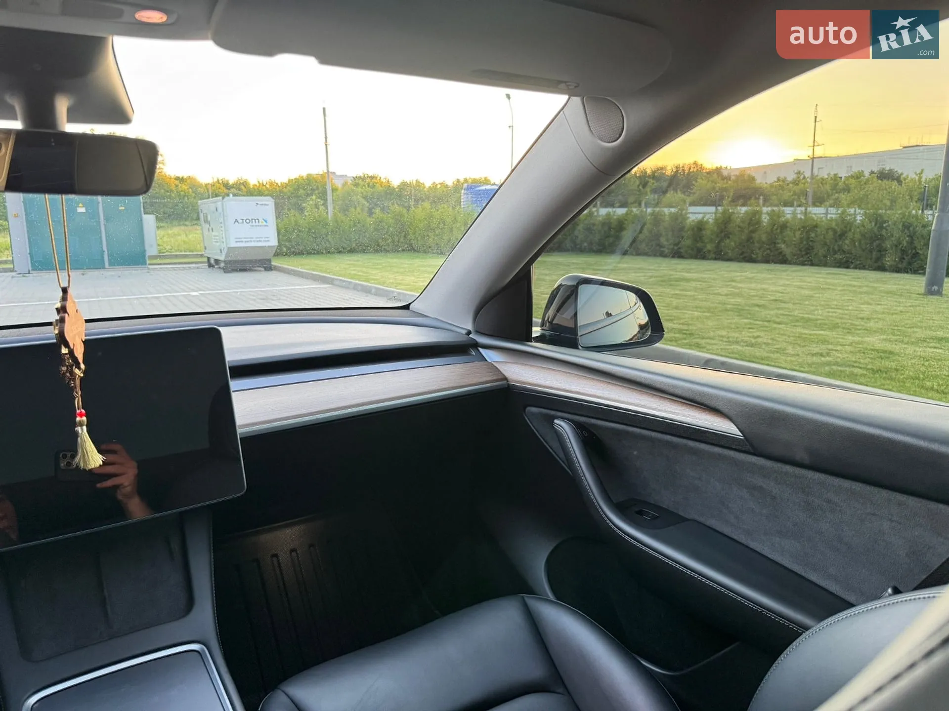 2023 Tesla Model Y - мініатюра 40