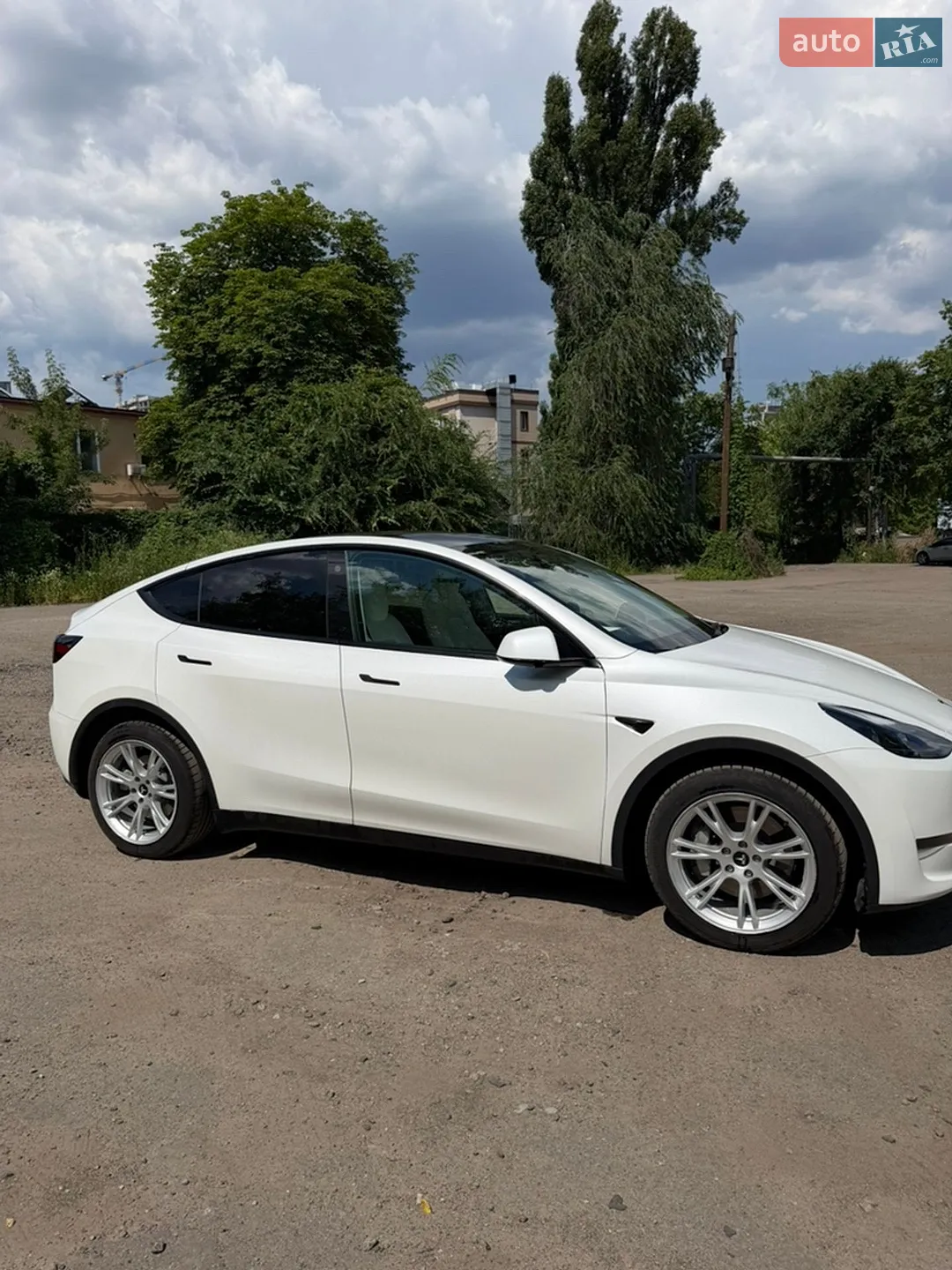 2022 Tesla Model Y - мініатюра 3