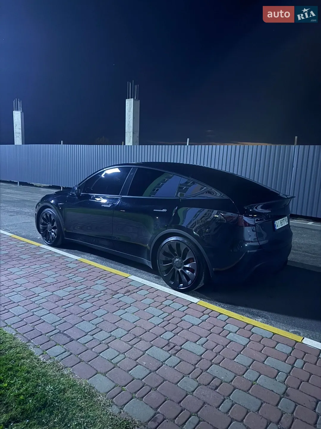 2023 Tesla Model Y - мініатюра 4