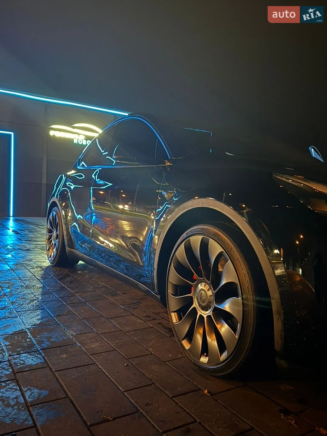 2023 Tesla Model Y - мініатюра 8