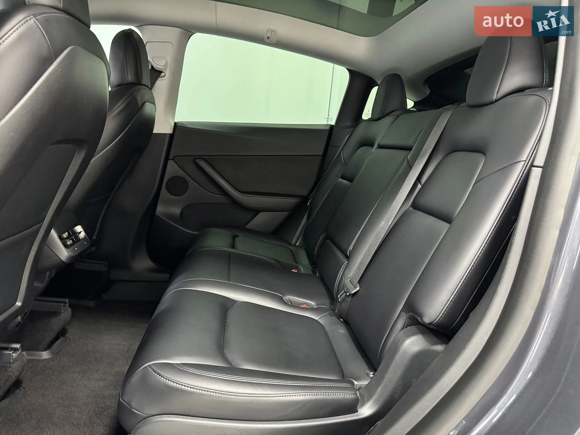2021 Tesla Model Y - мініатюра 31