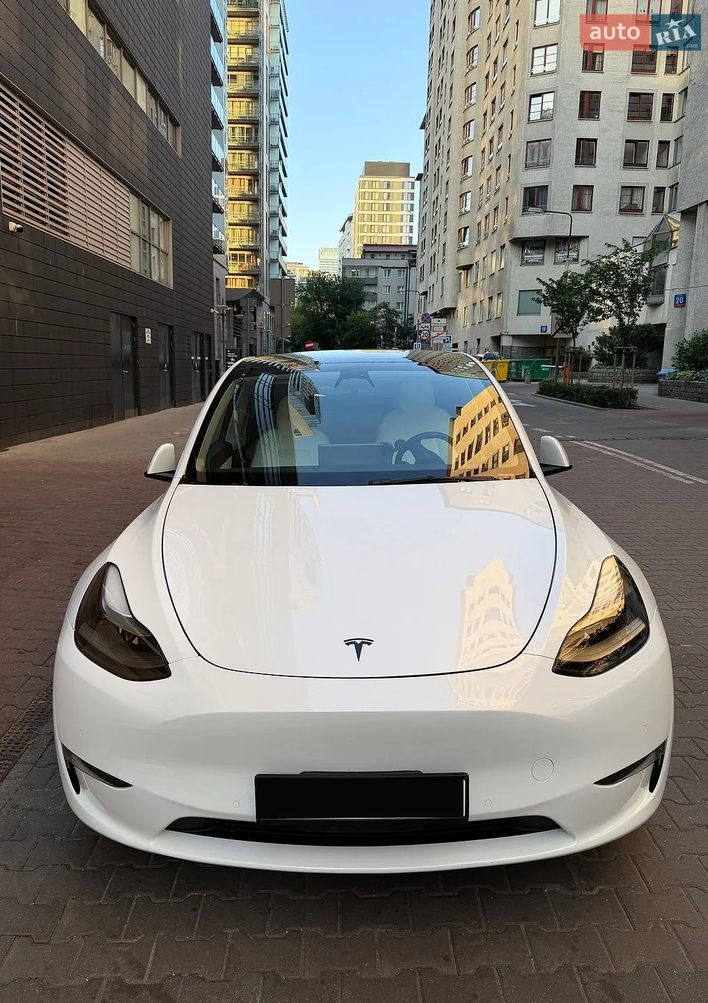 2022 Tesla Model Y - мініатюра 4