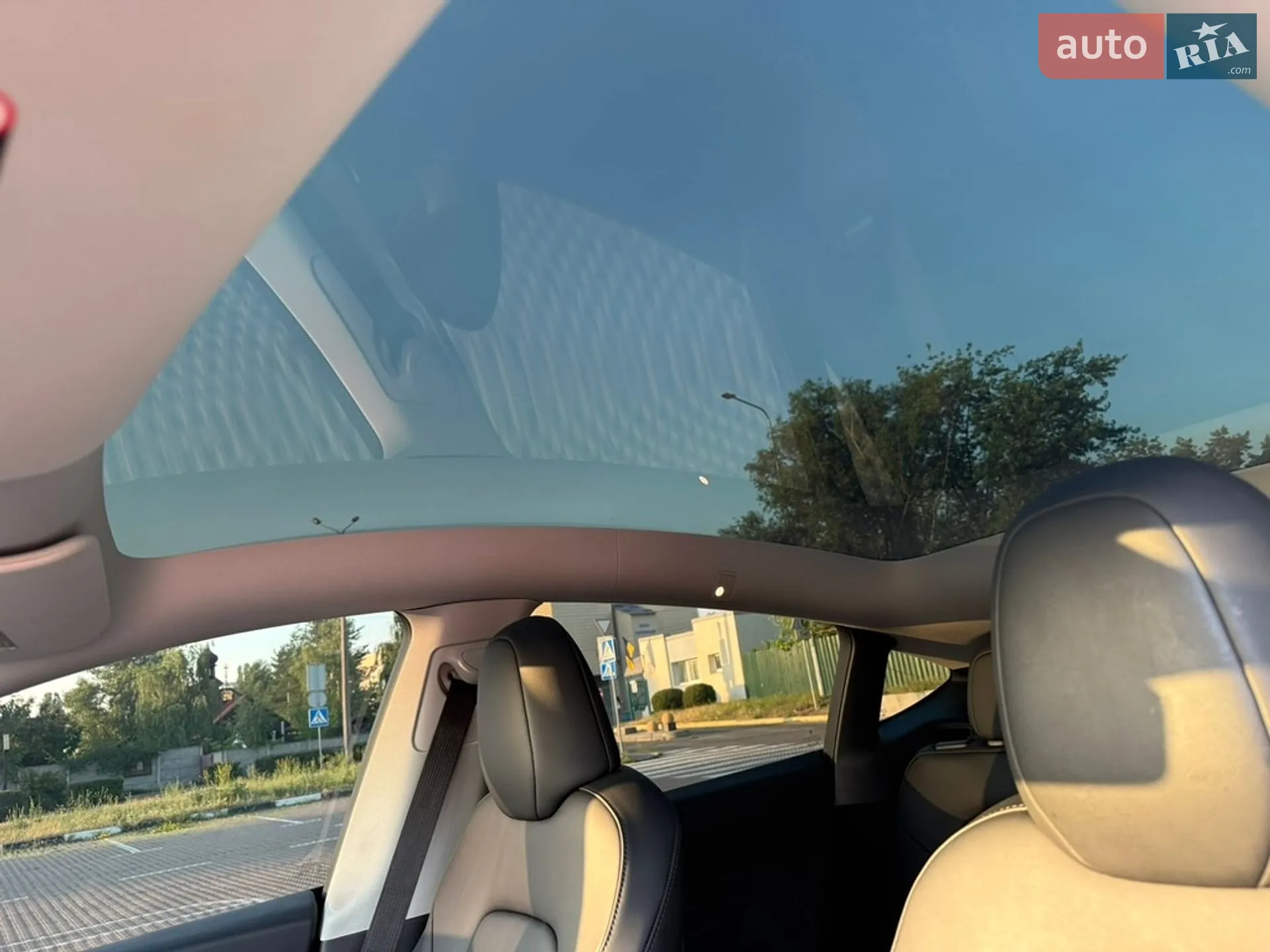 2025 Tesla Model Y - мініатюра 42