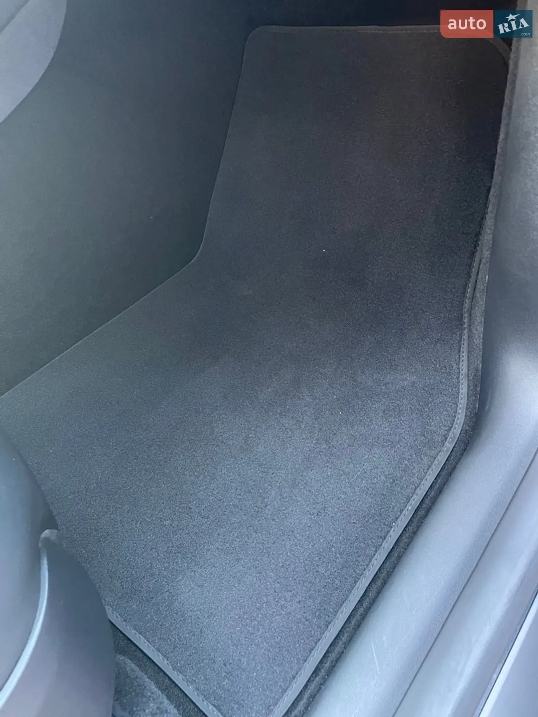 2024 Tesla Model Y - мініатюра 29