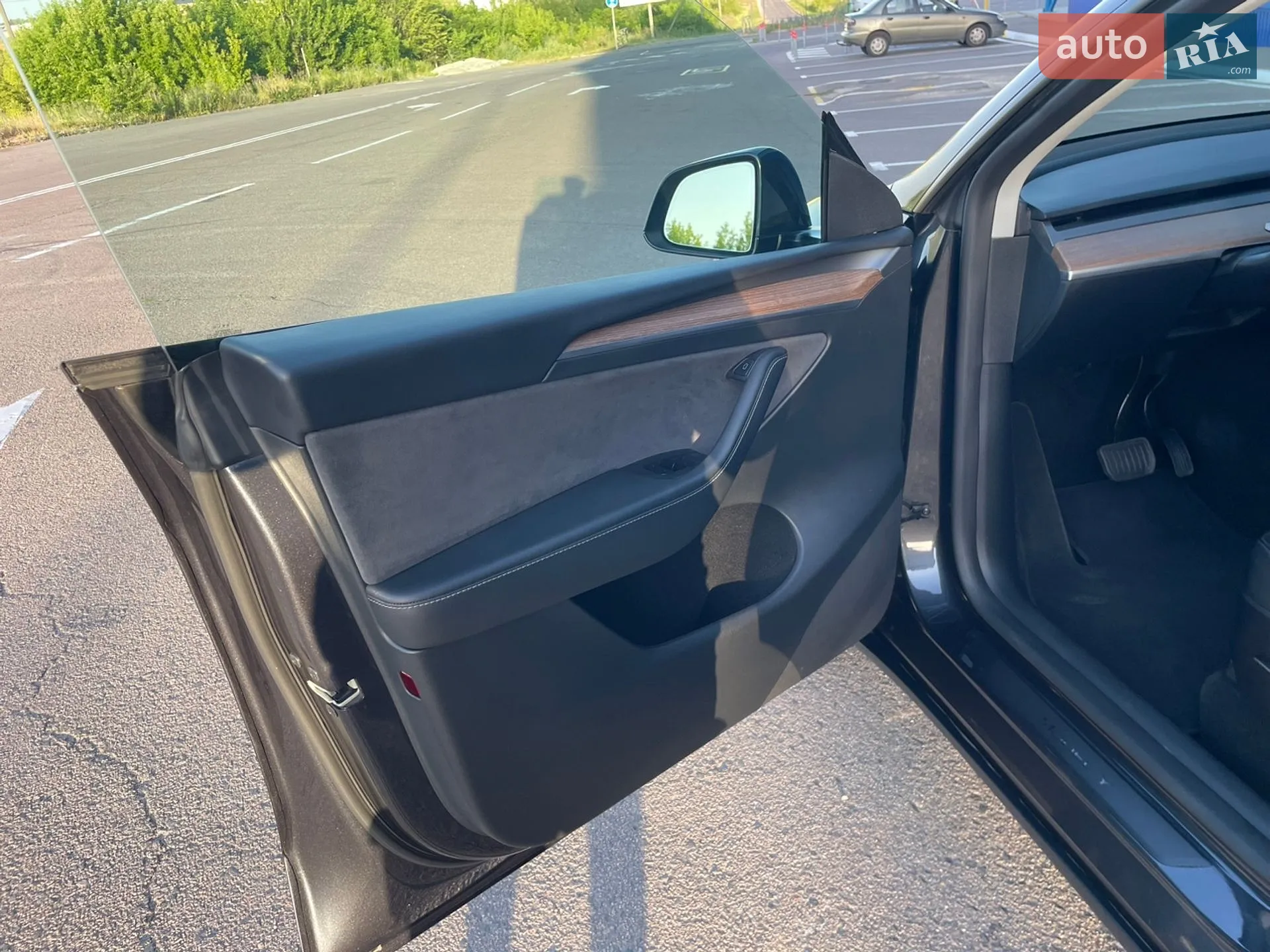 2024 Tesla Model Y - мініатюра 39