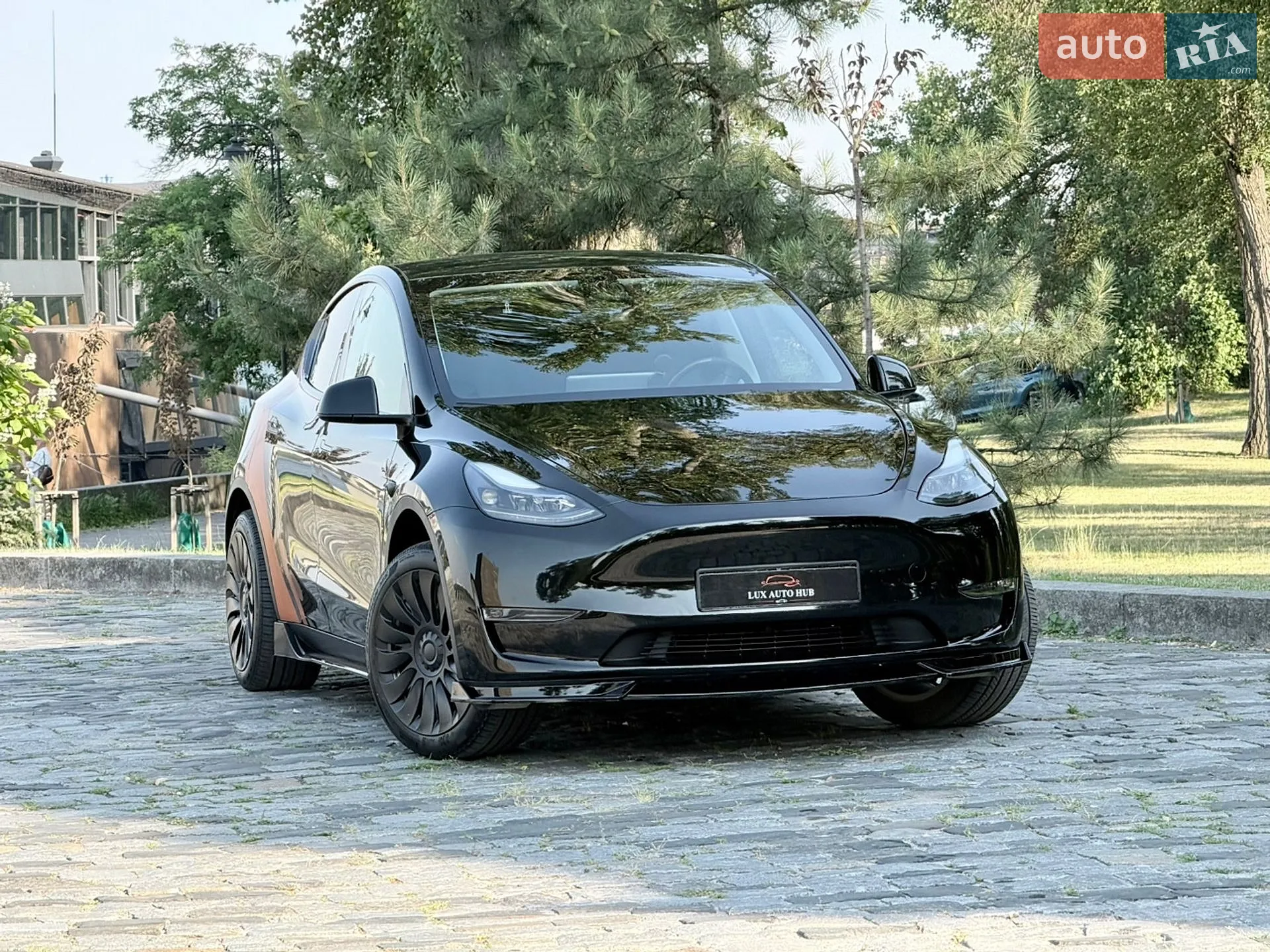 2024 Tesla Model Y - мініатюра 20