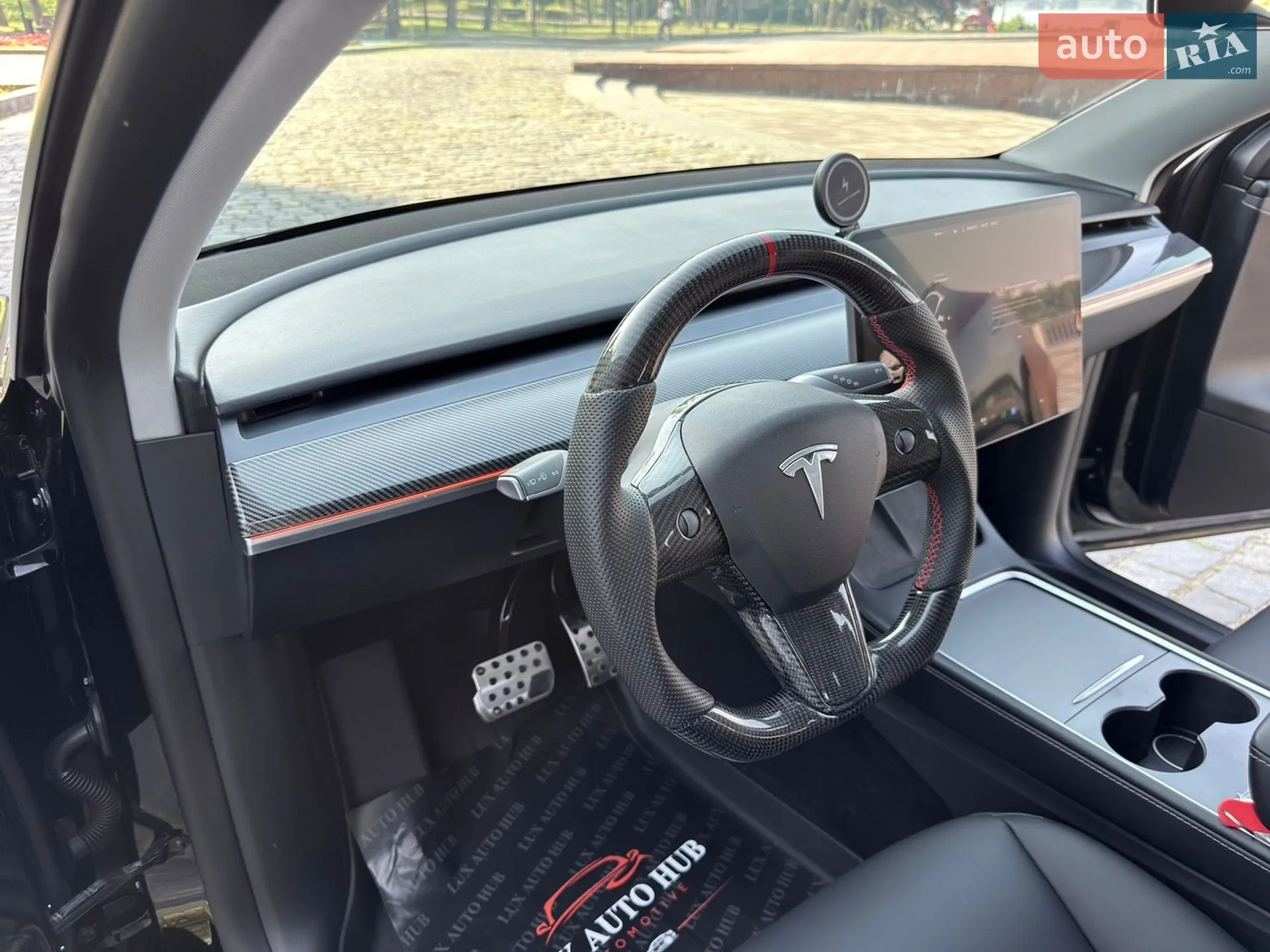 2024 Tesla Model Y - мініатюра 47
