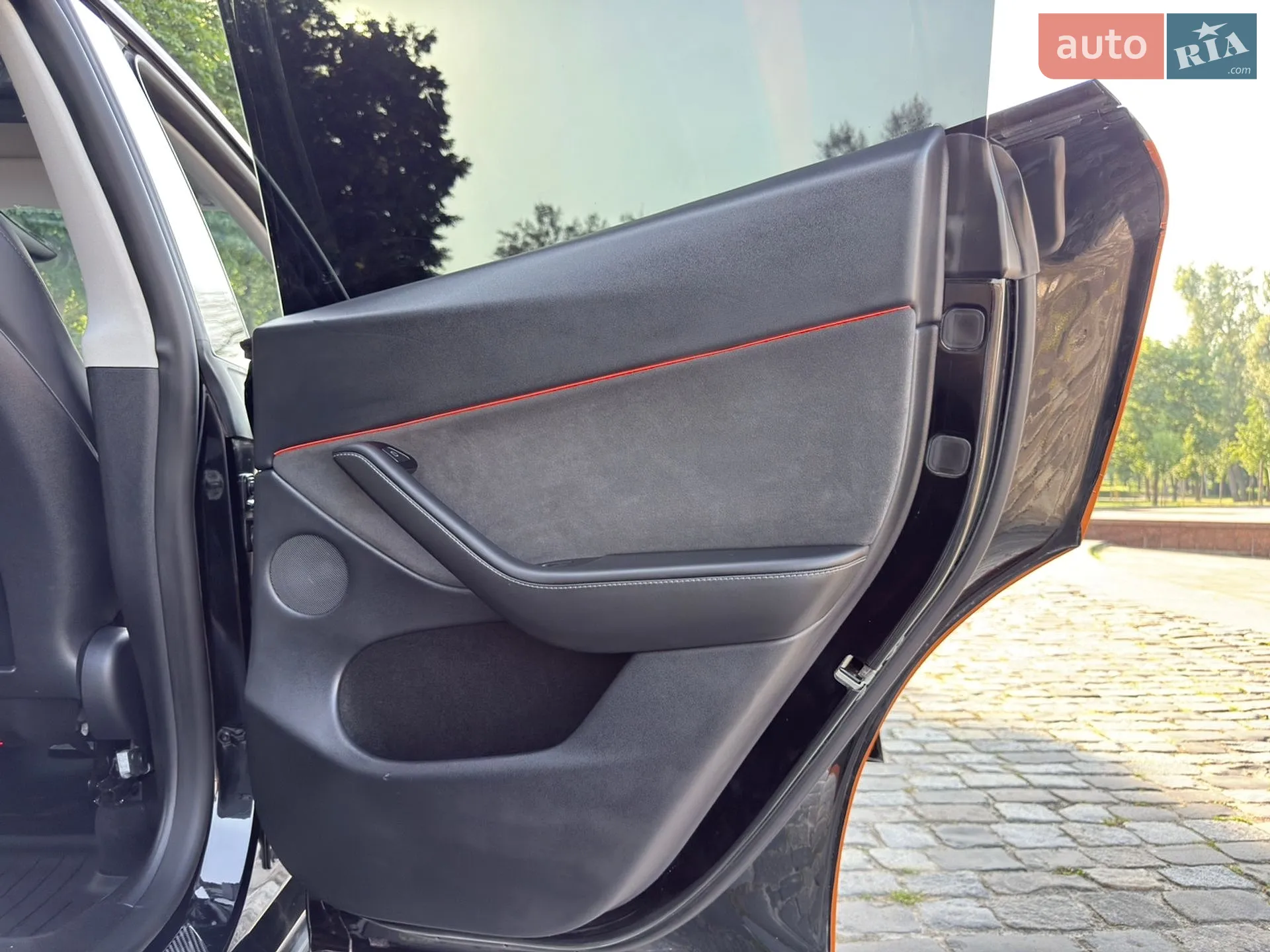 2024 Tesla Model Y - мініатюра 69