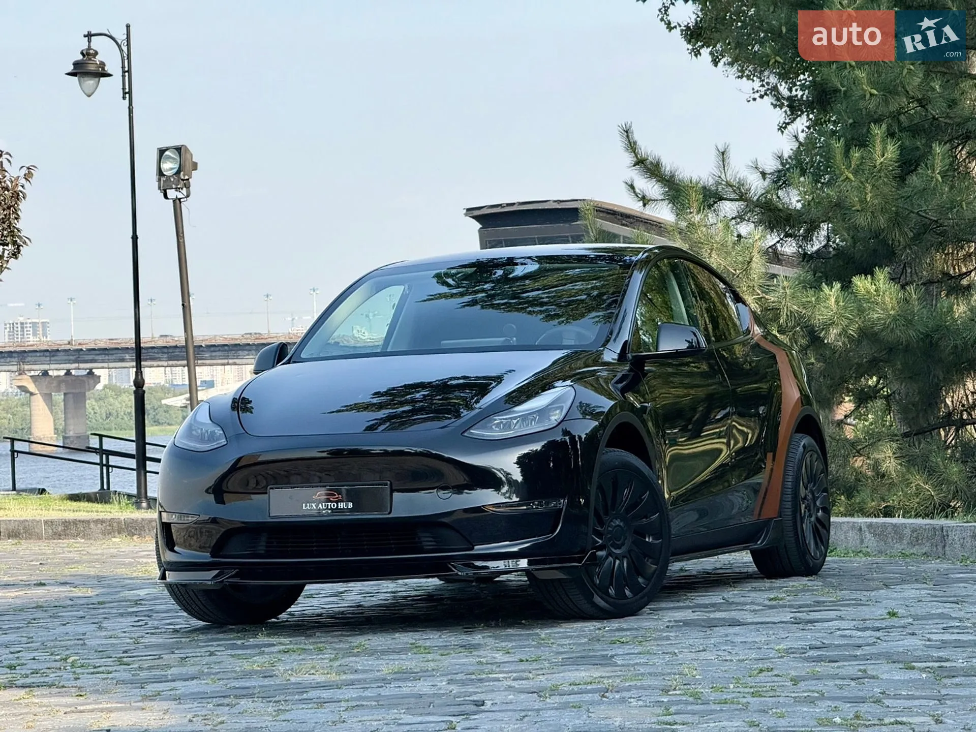 2024 Tesla Model Y - мініатюра 176