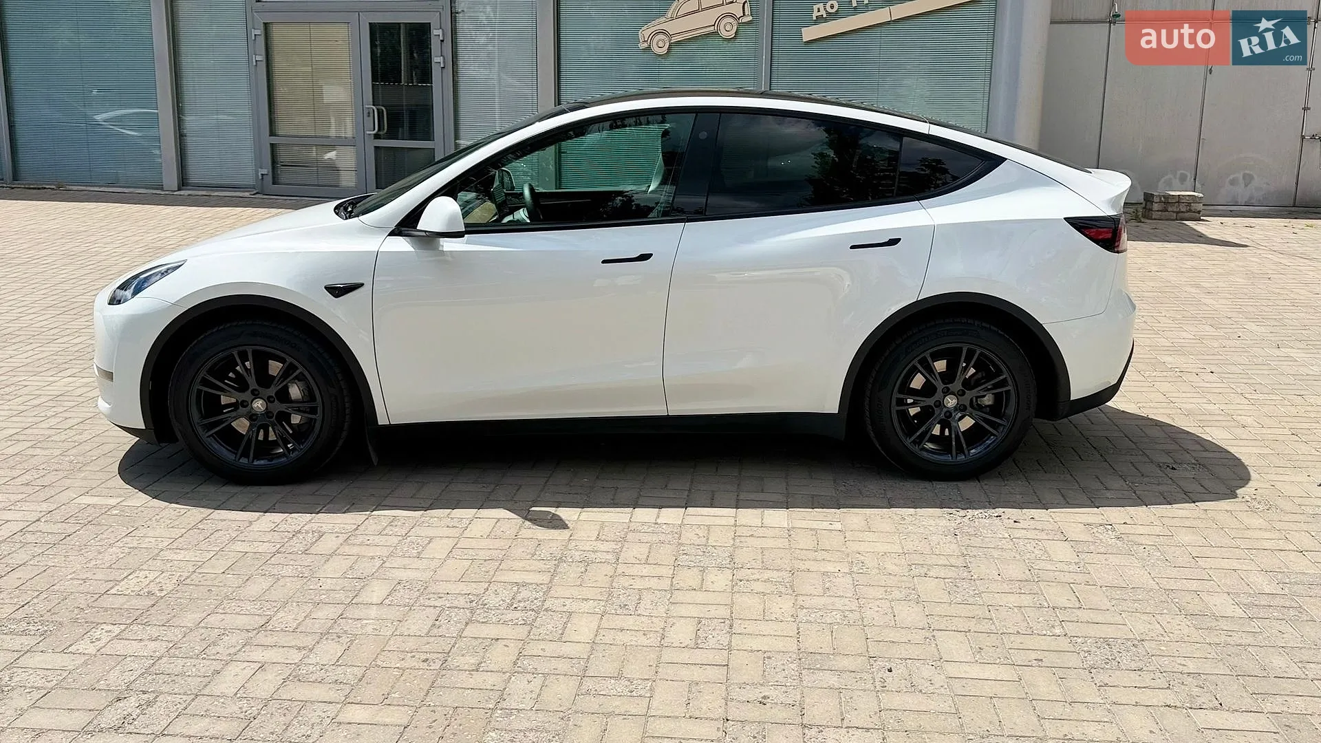 2023 Tesla Model Y - мініатюра 11