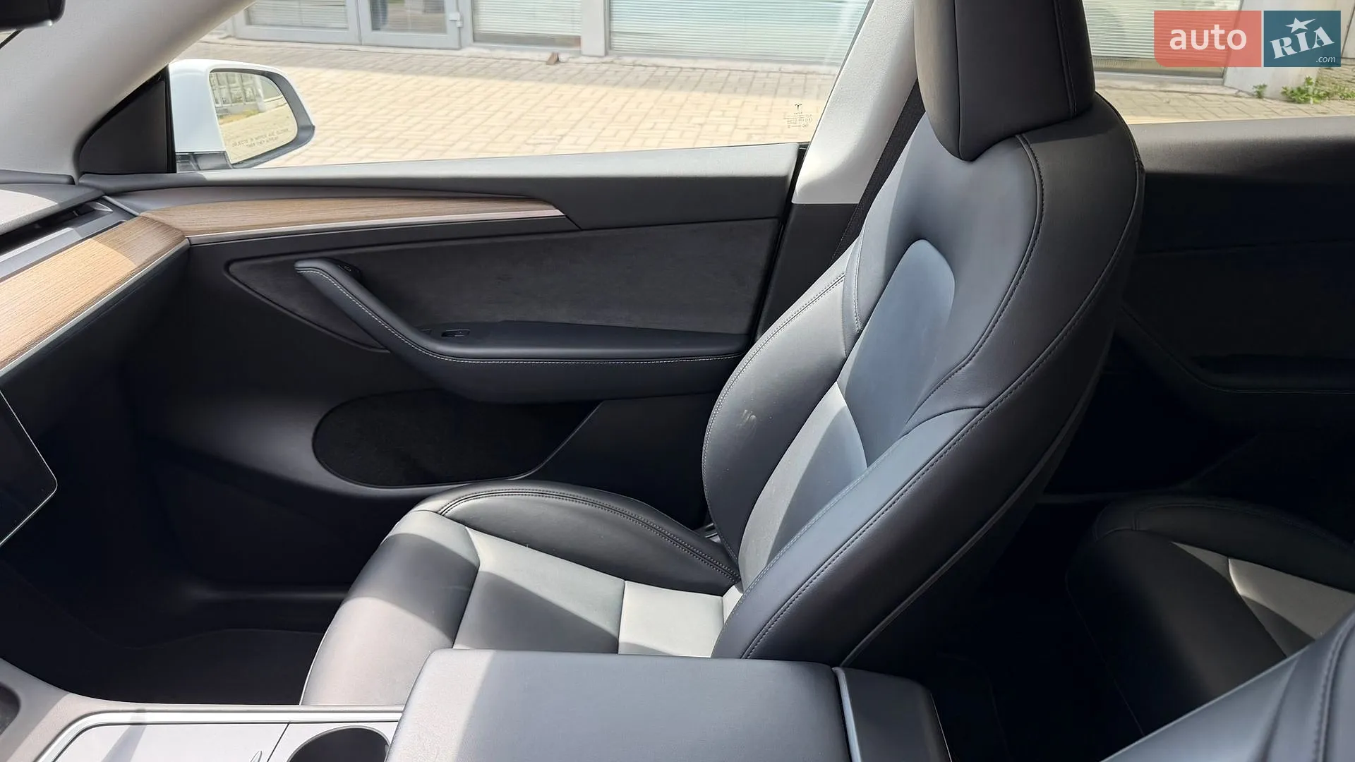 2023 Tesla Model Y - мініатюра 21