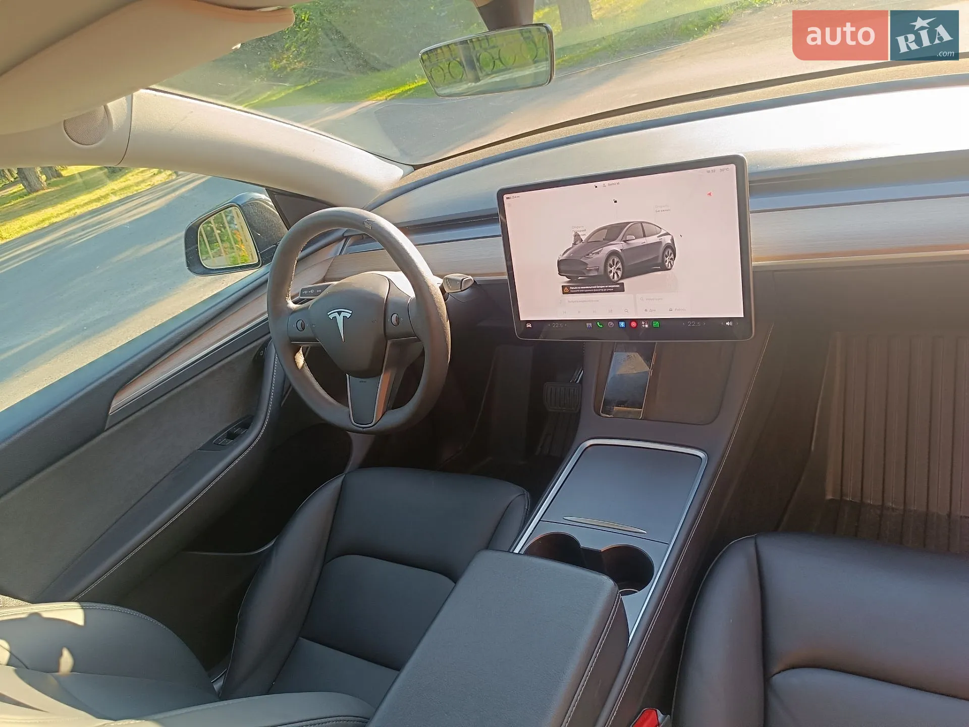 2024 Tesla Model Y - мініатюра 18