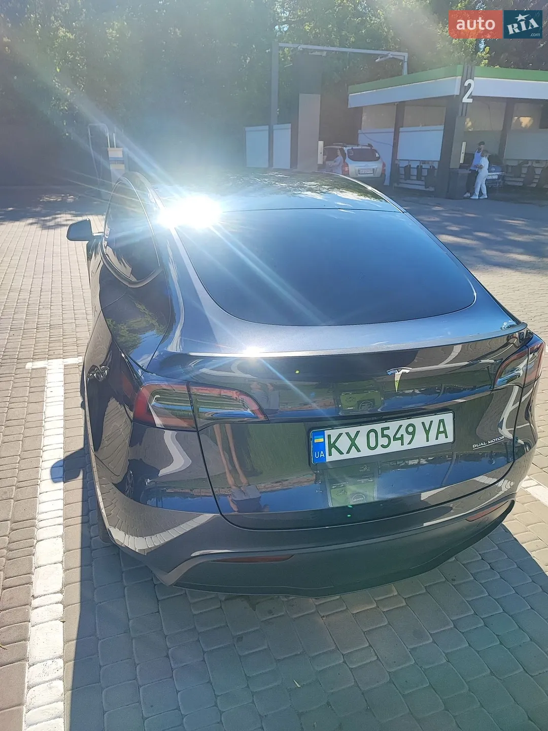 Tesla Model Y 2025 VIN 7SAYGDEF2SA366176 фото оголошення 10 з 22