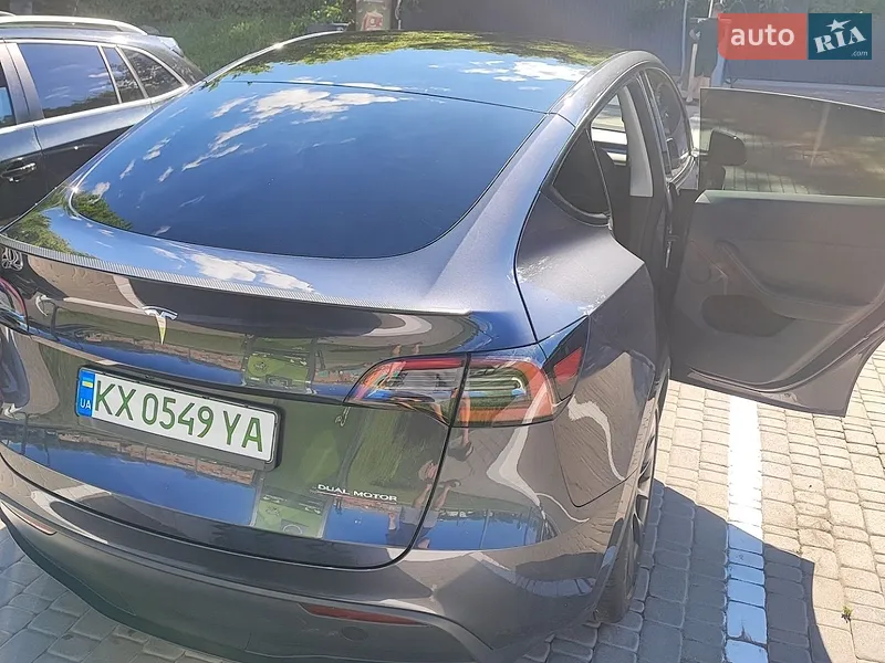 Tesla Model Y 2025 VIN 7SAYGDEF2SA366176 фото оголошення 12 з 37