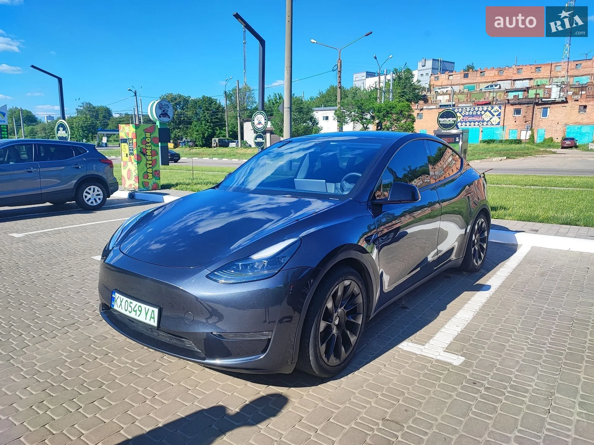 Tesla Model Y 2025 VIN 7SAYGDEF2SA366176 фото оголошення 19 з 22