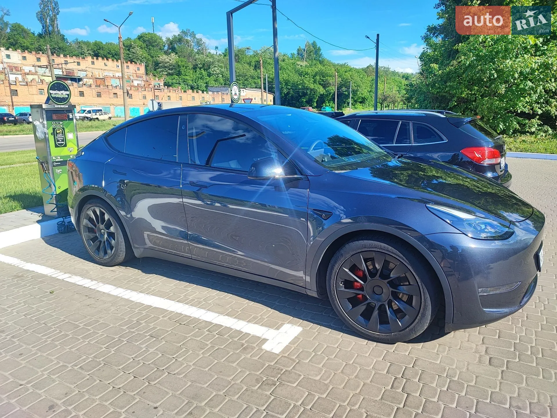 Tesla Model Y 2025 VIN 7SAYGDEF2SA366176 фото оголошення 20 з 22